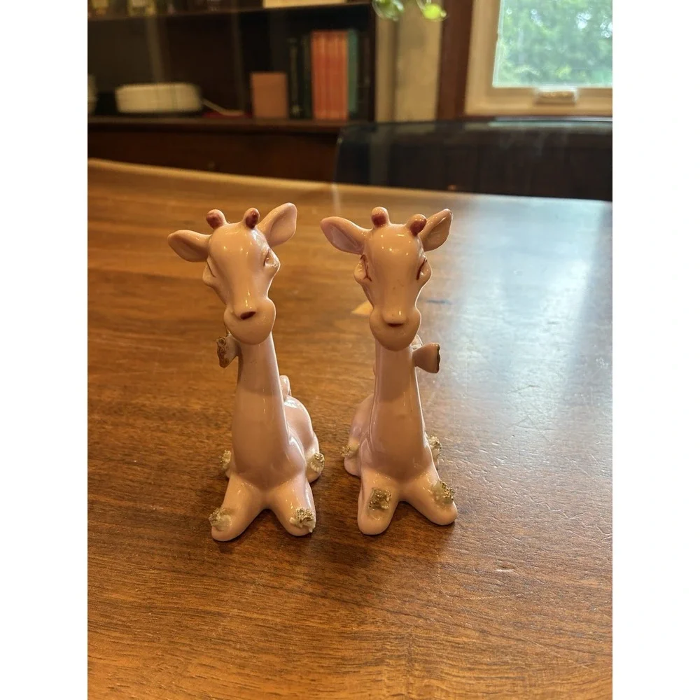 Vintage MCM Salt and Pepper Shakers~Pink Giraffe's Spaghetti Ware Trim Japan